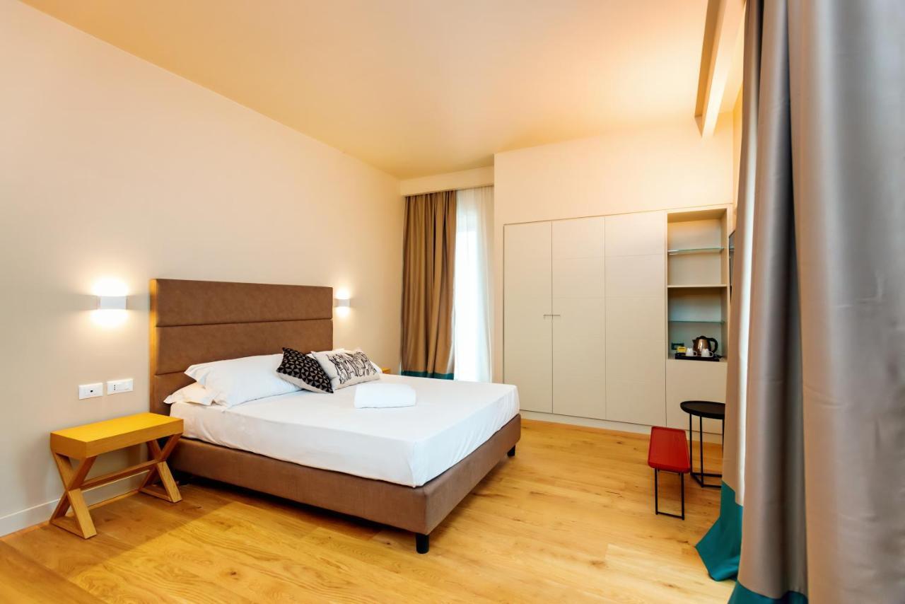 Hotel Politeama Palermo Luaran gambar